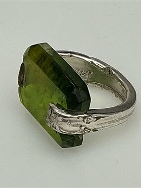 Vintage Affliction Green Stone Ring Silver Tone Cocktail Ring Boho Designer